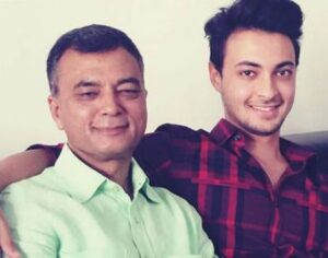Aayush Sharma with his father