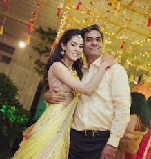 Mira Rajput with her father