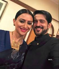 Hiten Tejwani with his wife