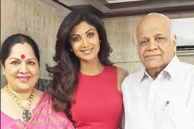 Shilpa Shetty with her parents