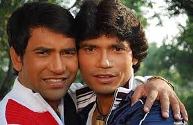 Dinesh Lal Yadav with his brother Pravesh
