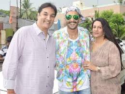 Ranveer Singh with his parents