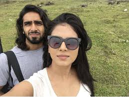 Malavika Mohanan with her brother
