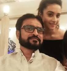 Shivani Surve with her father