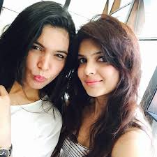 Ihana Dhillon with her sister