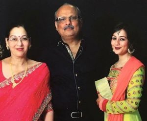 Priyal Gor with her parents
