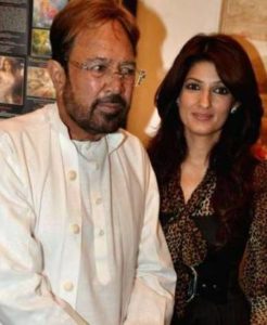 Twinkle Khanna with her father