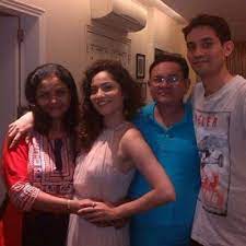 Ankita Lokhande with her parents & brother