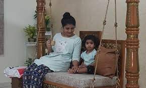 Veena Srivani with her daughter