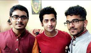 Sumedh Mudgalkar with his brothers