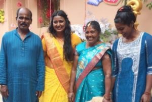 Deepika Kumari with her family