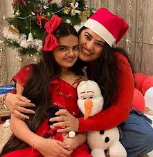 Ruhanika Dhawan with her mother