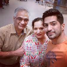 Amit Tandon with his parents
