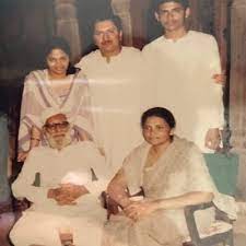 Ali Fazal with his family