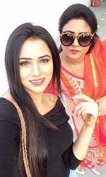 Oshin Brar with her mother