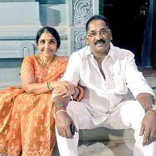 Aadhi Pinisetty's parents