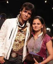Abhijeet Sawant with his wife
