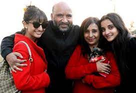 Patralekha with her parents & sister